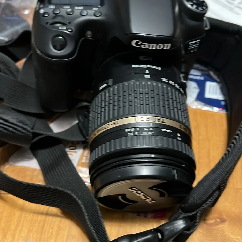 Canon EOS70D camera dslr
